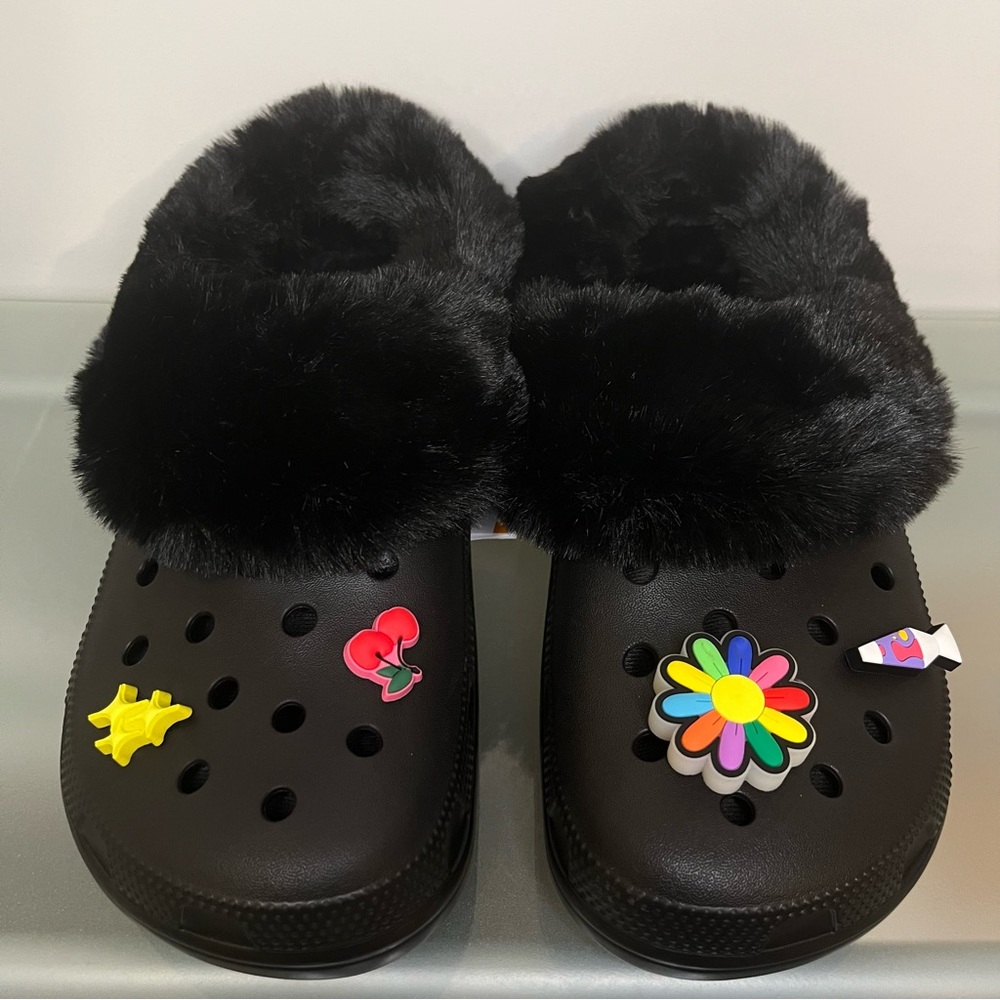 Crocs Mammoth Charm Lined Clog Womens Size 8 Black New With Tags Light Up Flower